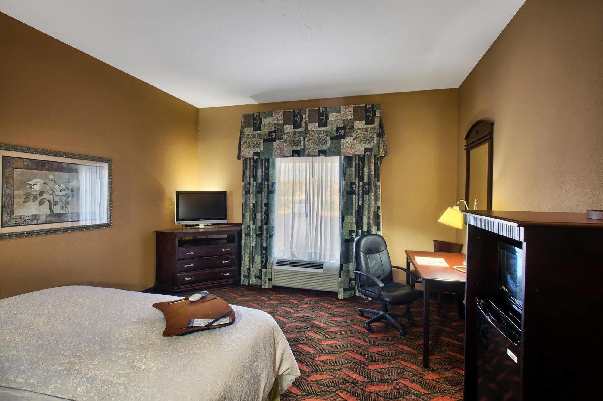 Hampton Inn & Suites Houston Rosenberg Exterior foto